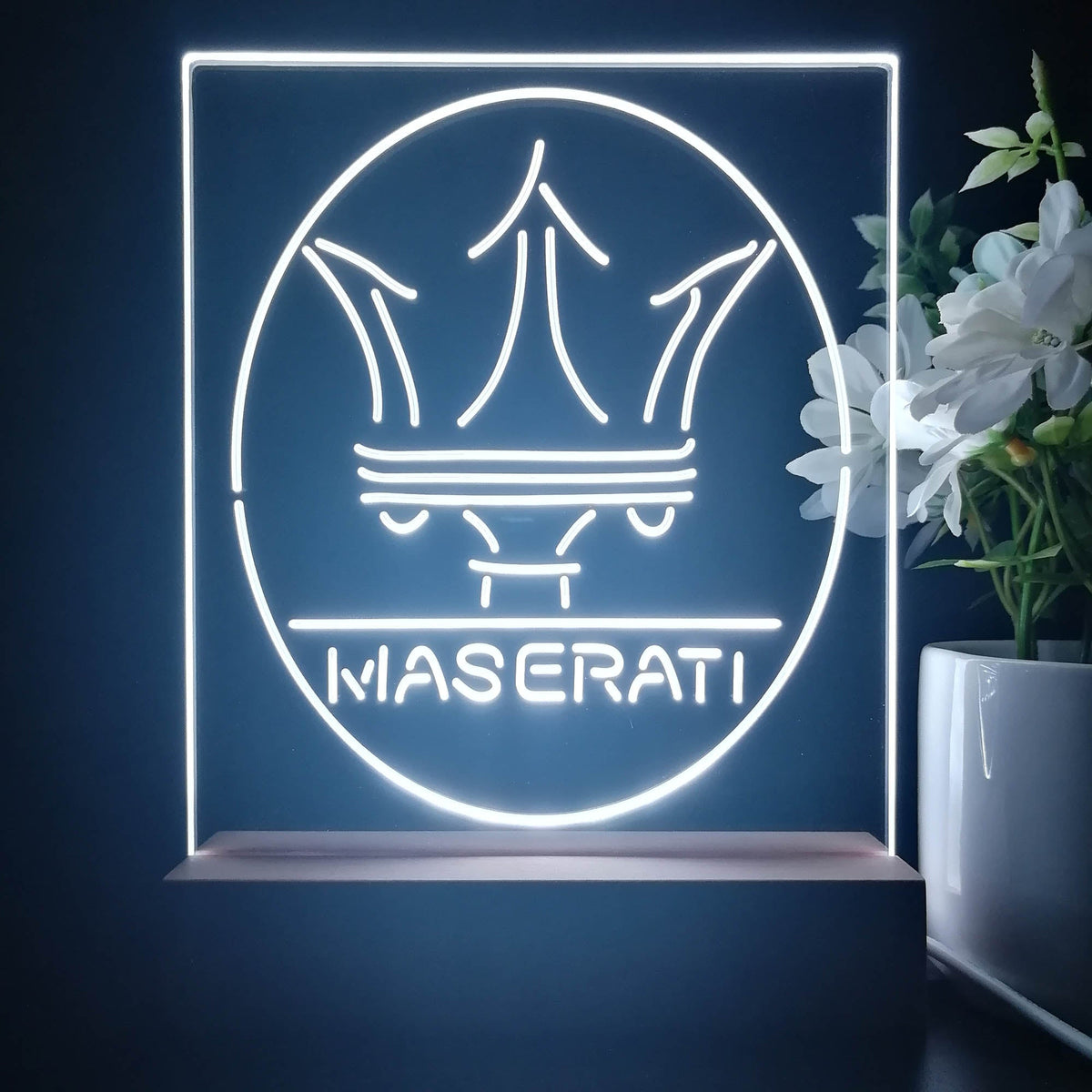 Maserati Neon Sign Table Lamp Display | PRO LED SIGN
