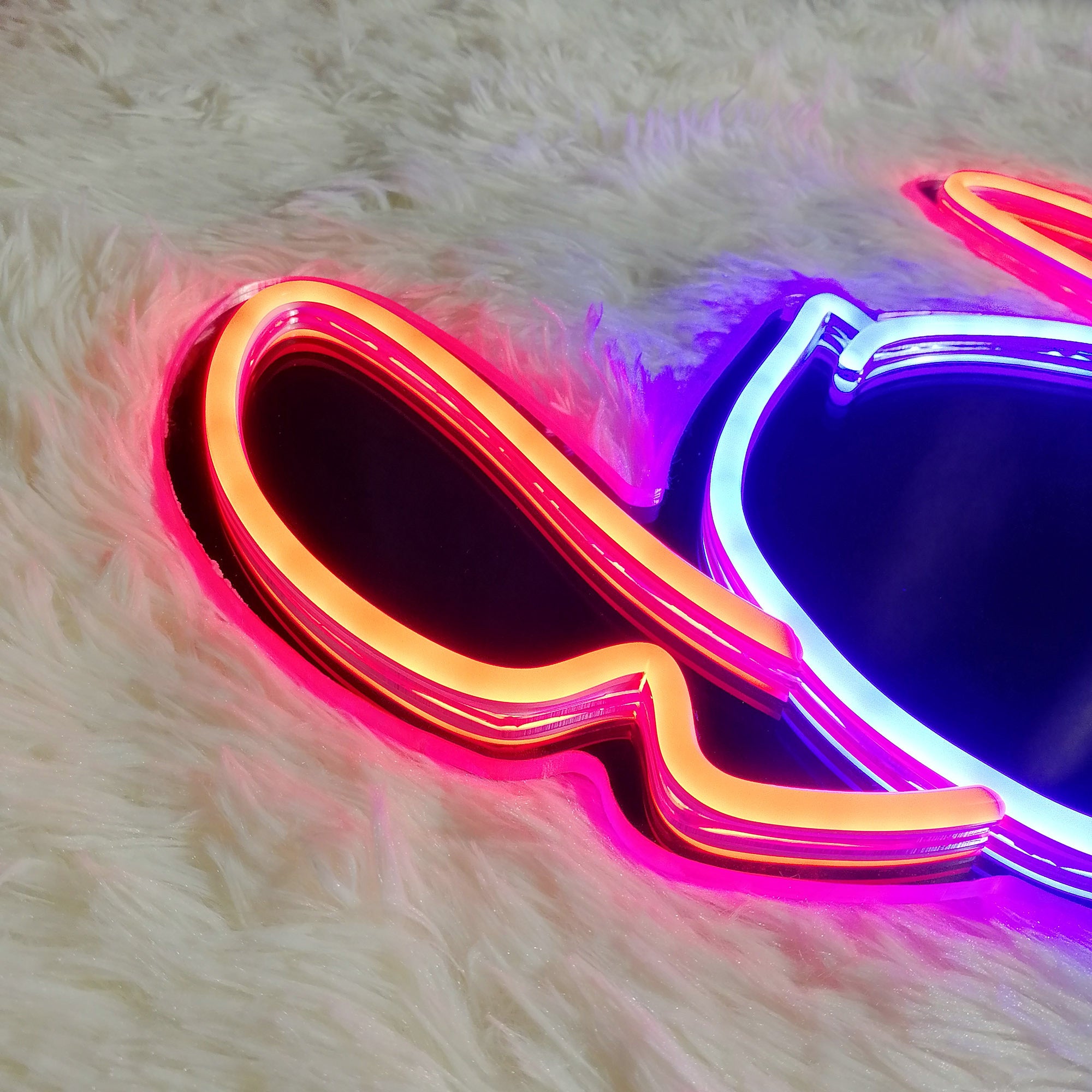 Sanrio - Cinnamoroll Neon Mirror LED Sign