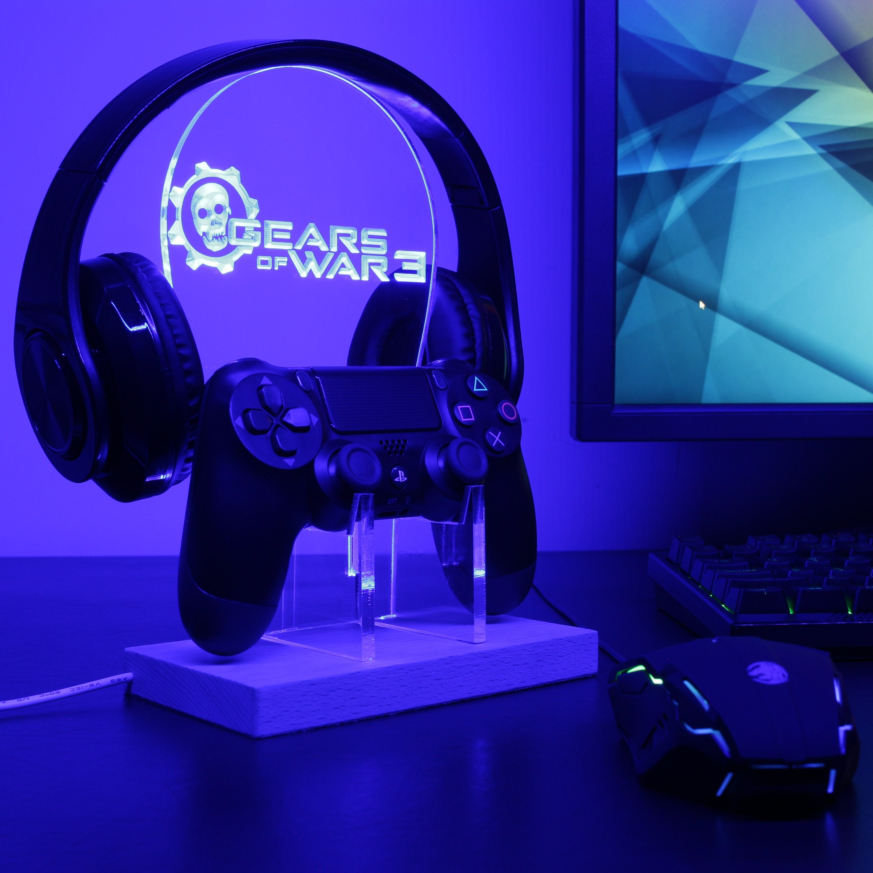 Gear of War 3 LED Gaming Headset Controller Stand