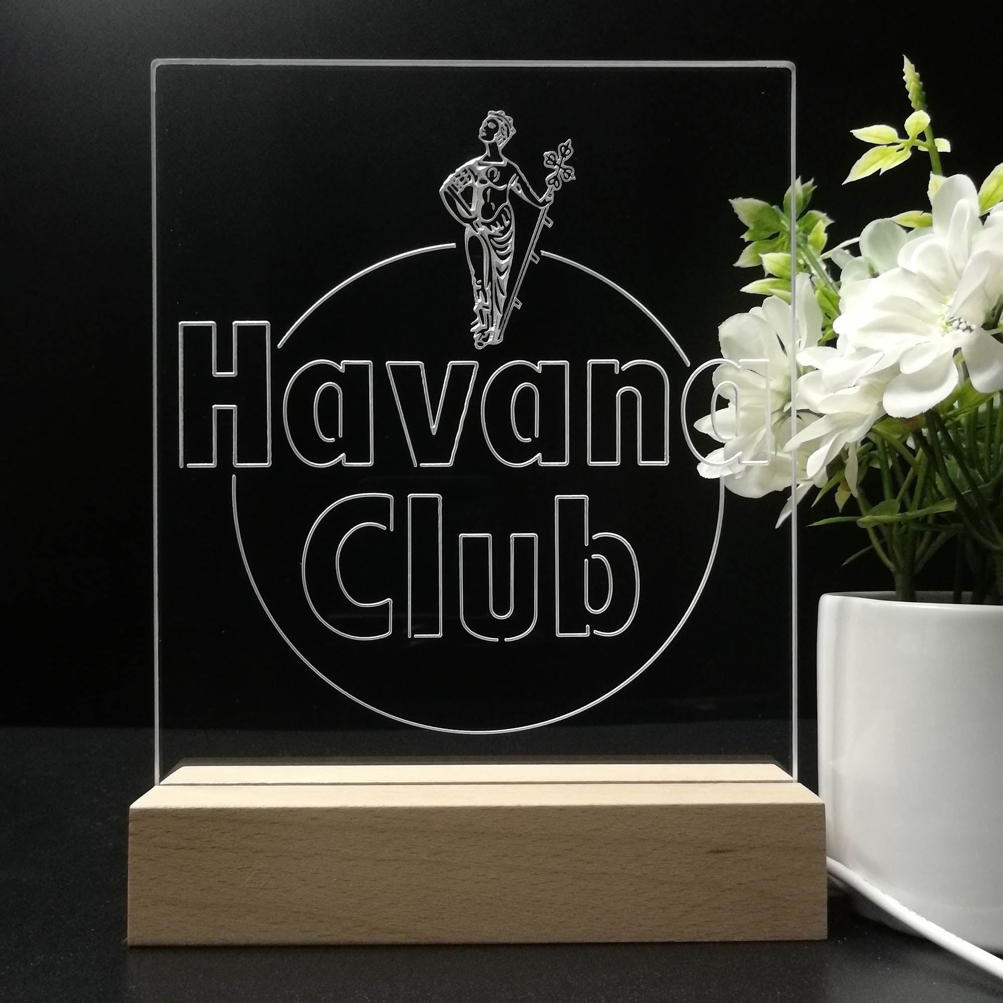 Havanas Club Beer Bar 3D Illusion Night Light Desk Lamp