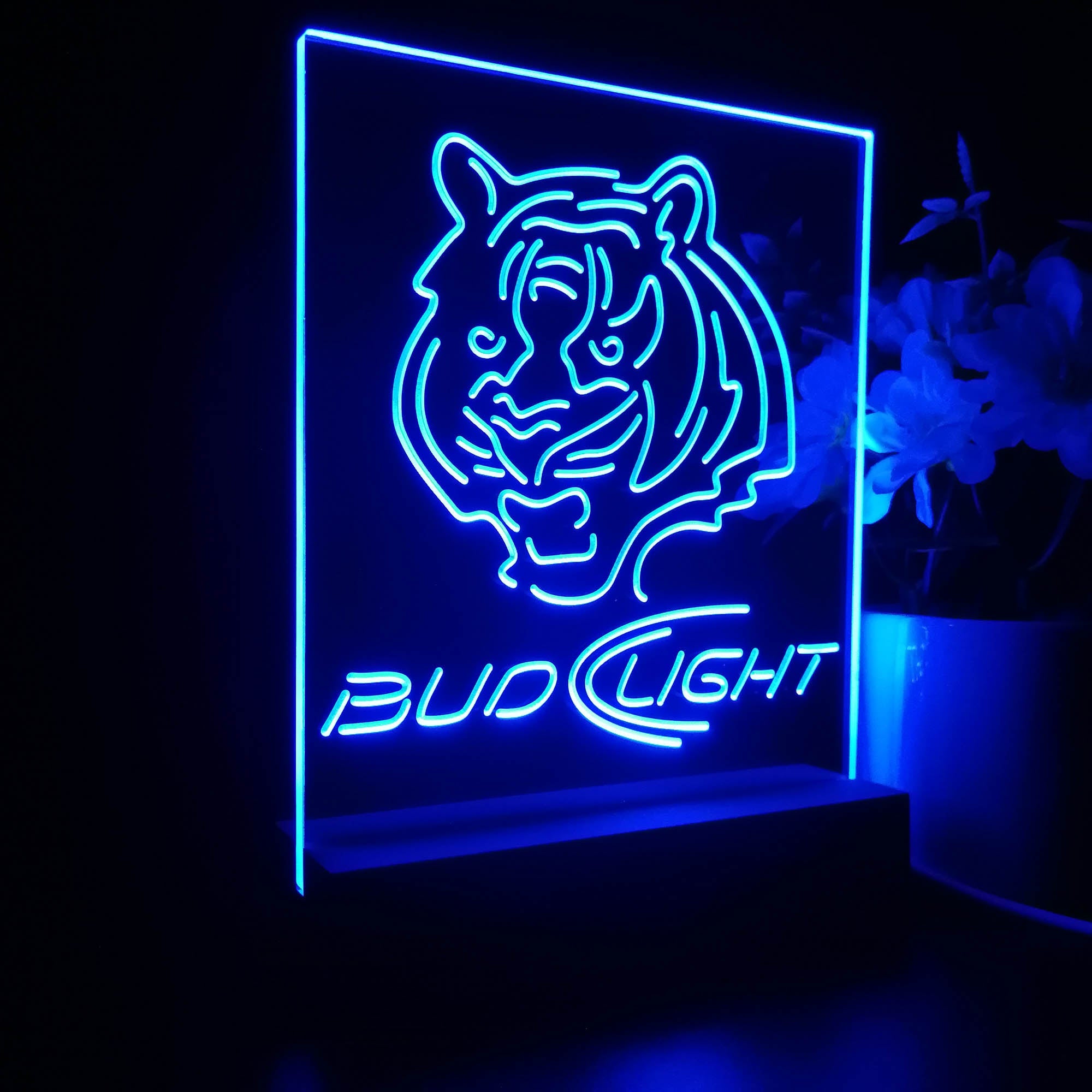 Bud Light Cincinnati Bengals 3D Illusion Night Light Desk Lamp