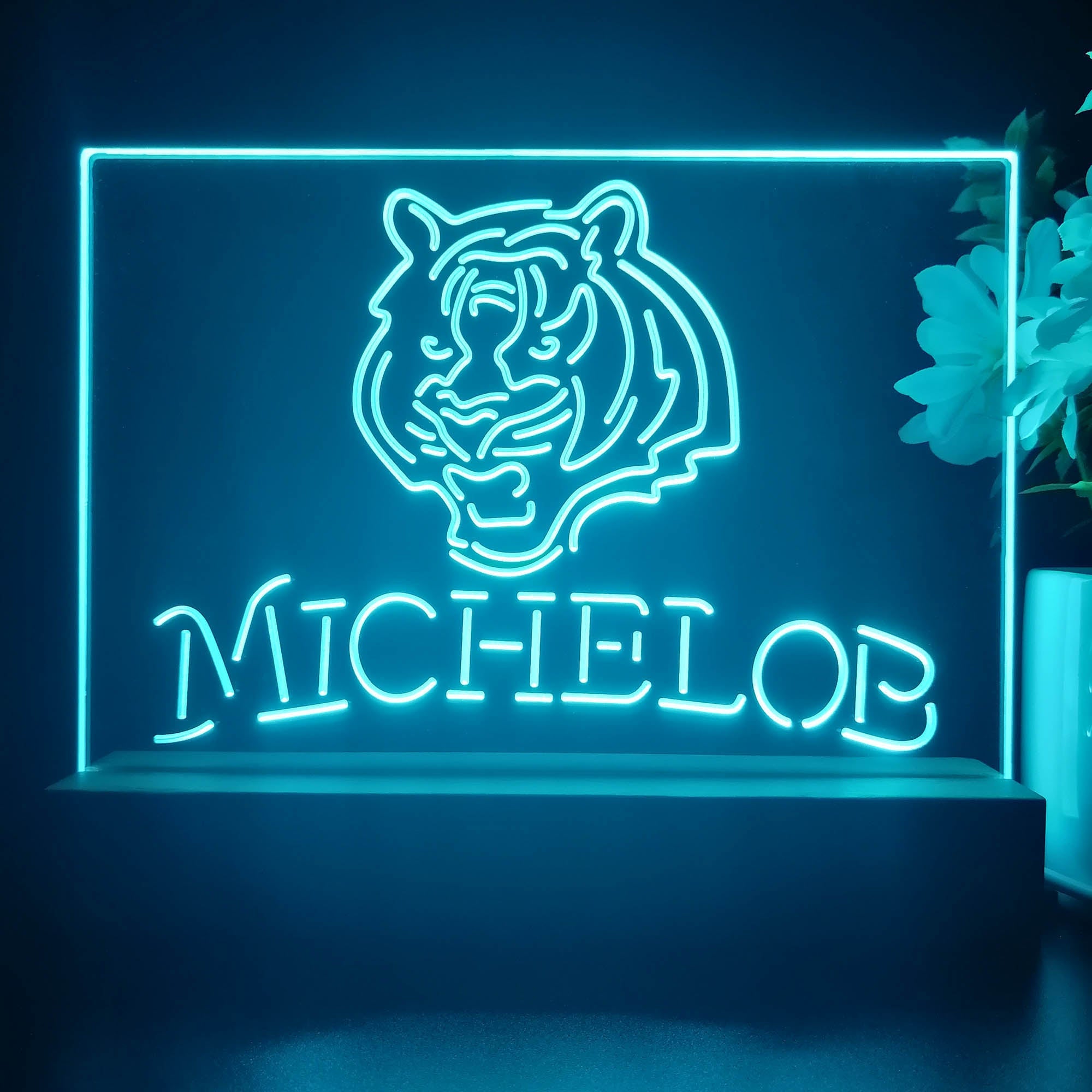 Michelob Bar Cincinnati Bengals 3D Illusion Night Light Desk Lamp