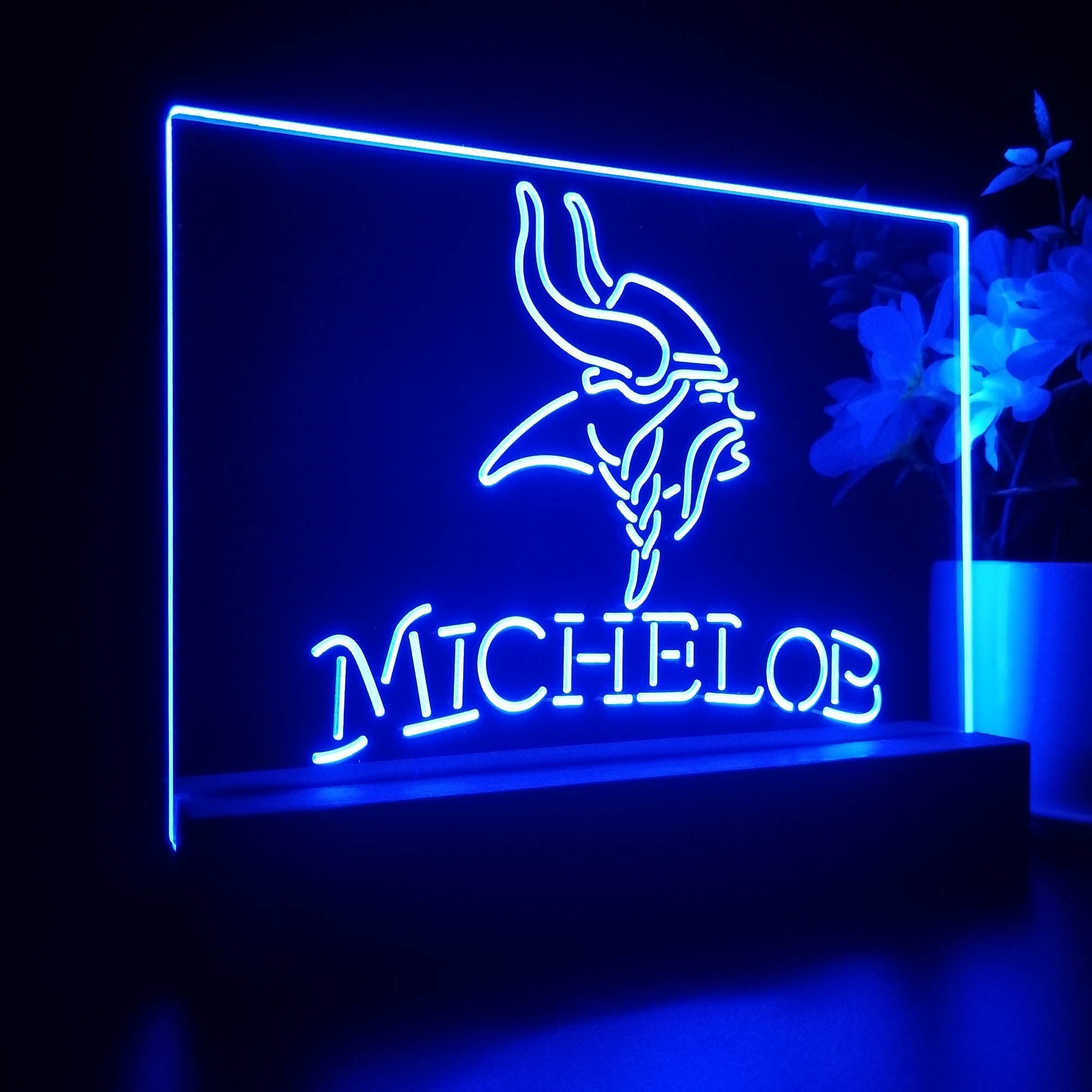 Michelob Bar Minnesota Vikings 3D Illusion Night Light Desk Lamp