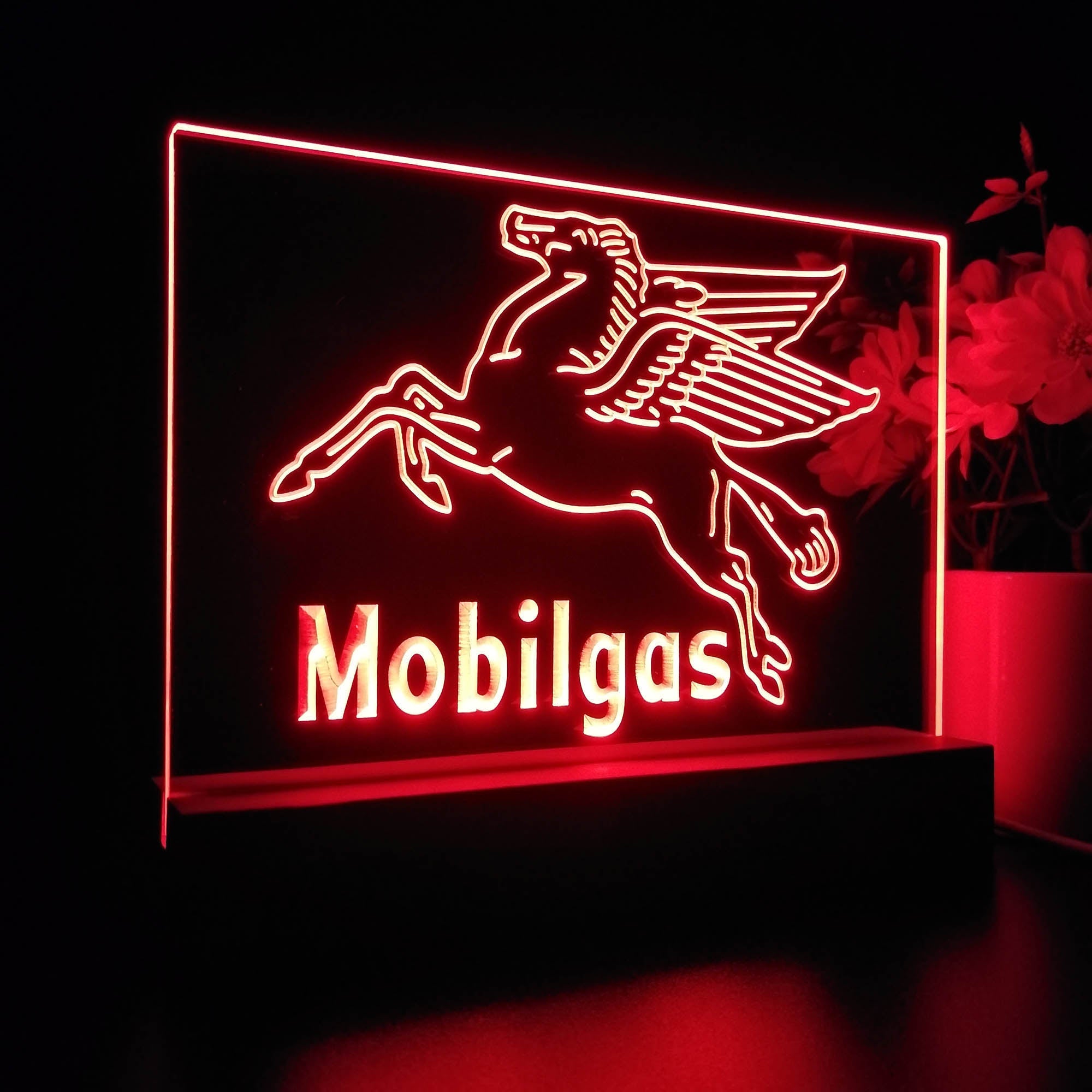 Mobil Gas Flying Horse 3D Illusion Night Light Desk Lamp