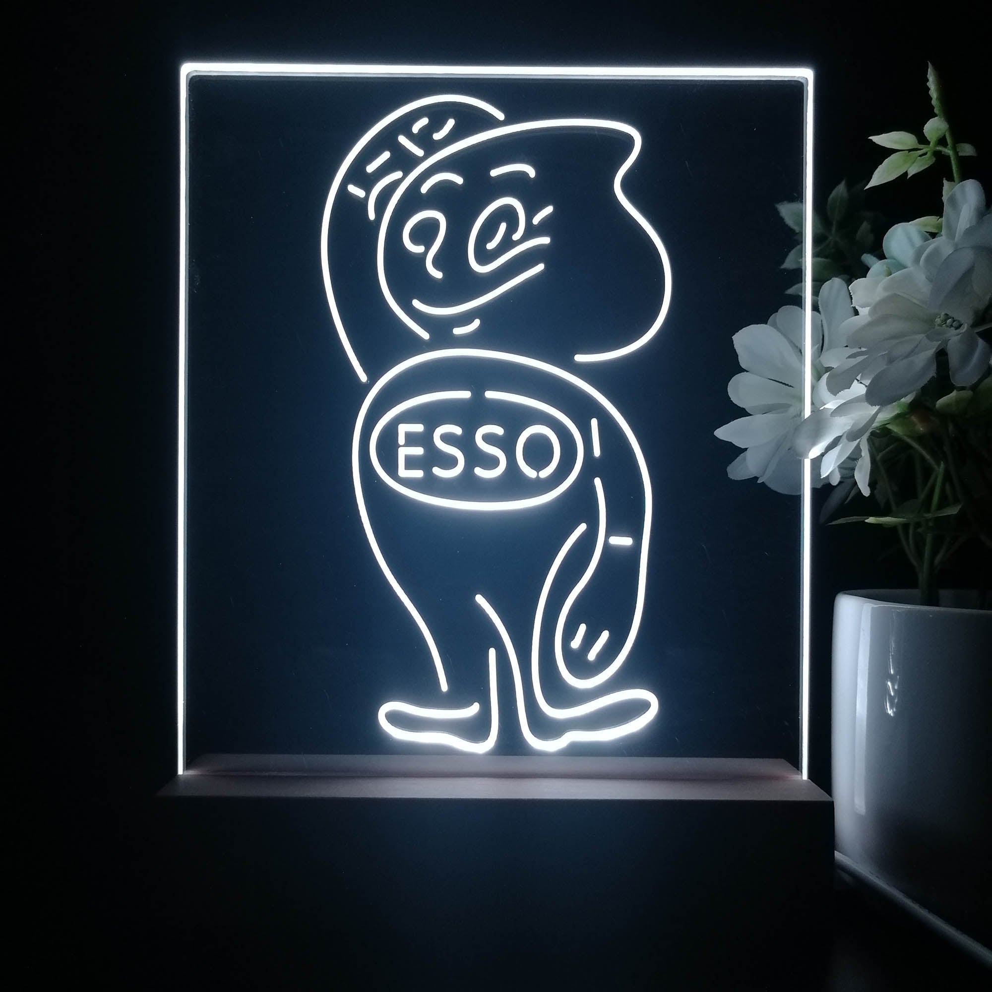 Esso Mascot Oil Gasoline 3D Illusion Night Light Desk Lamp