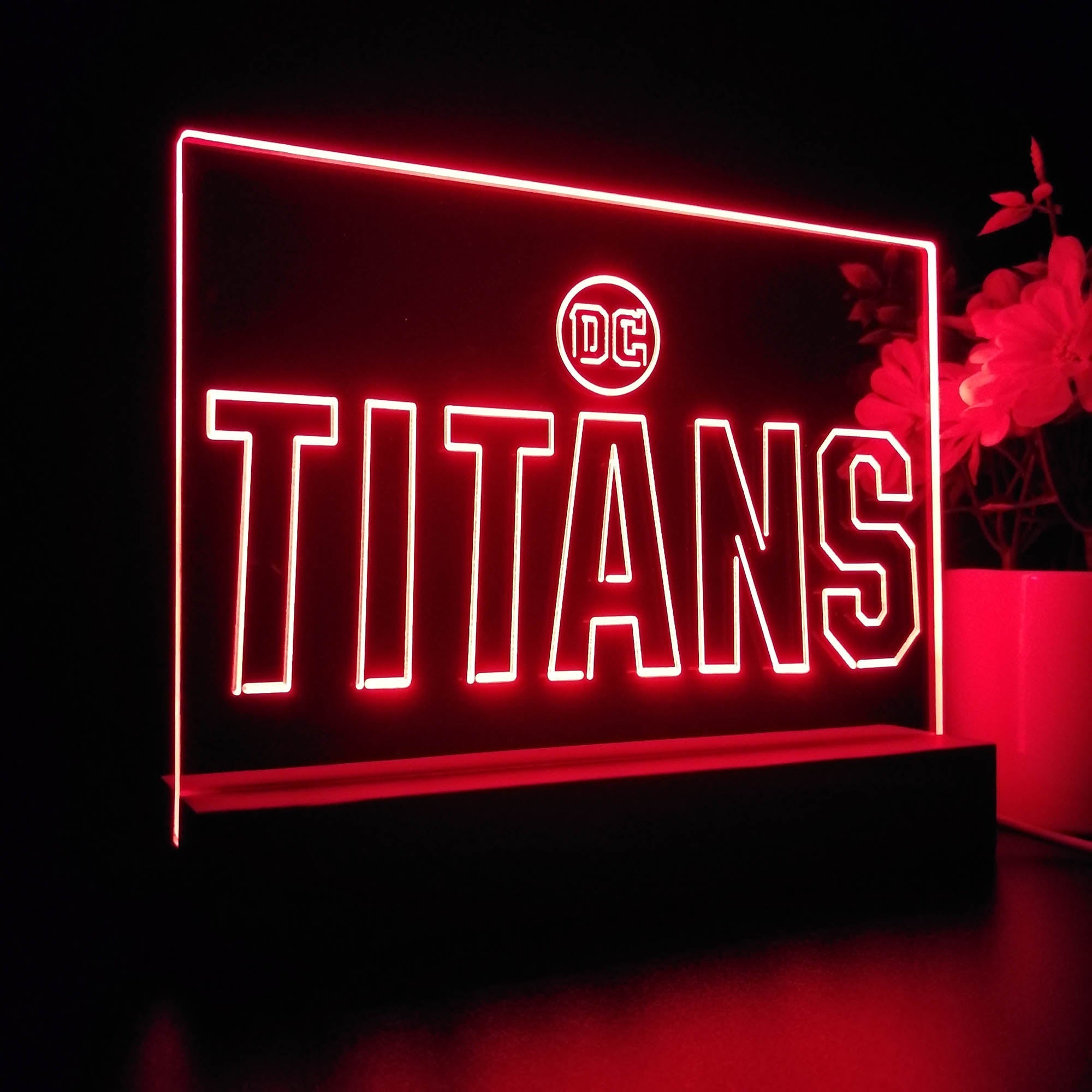 Titans 3D Illusion Night Light Desk Lamp